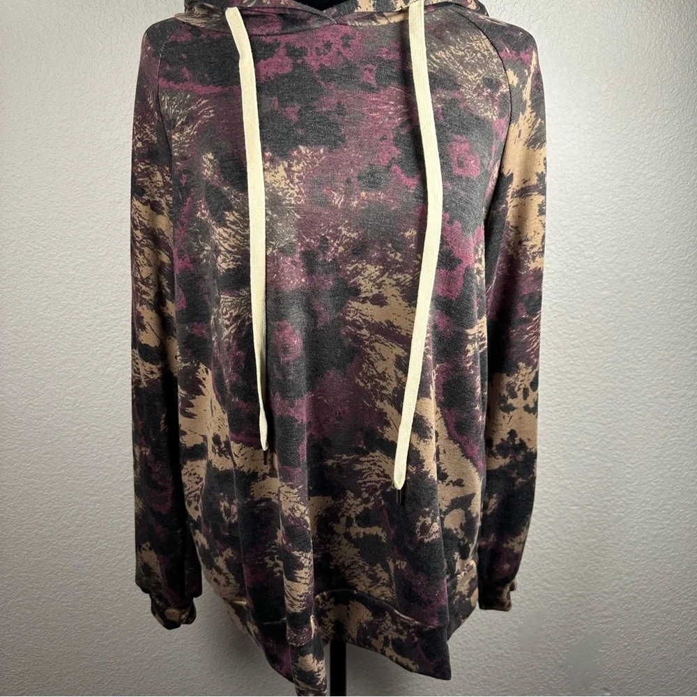 White Birch Tie Dye Hooded Pullover Sweatshirt Size M